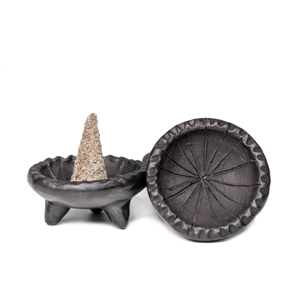 Oaxacan Barro Negro Mini Copalero Burner — Handcrafted Zapotec Incense Burner
