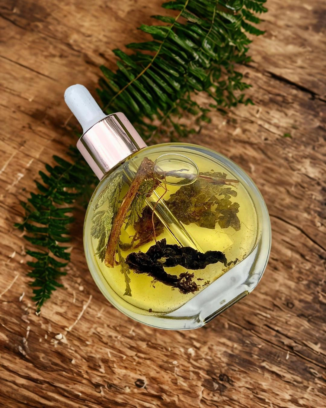 Grounding Ritual Oil 2 oz — Root Chakra Anointing Blend