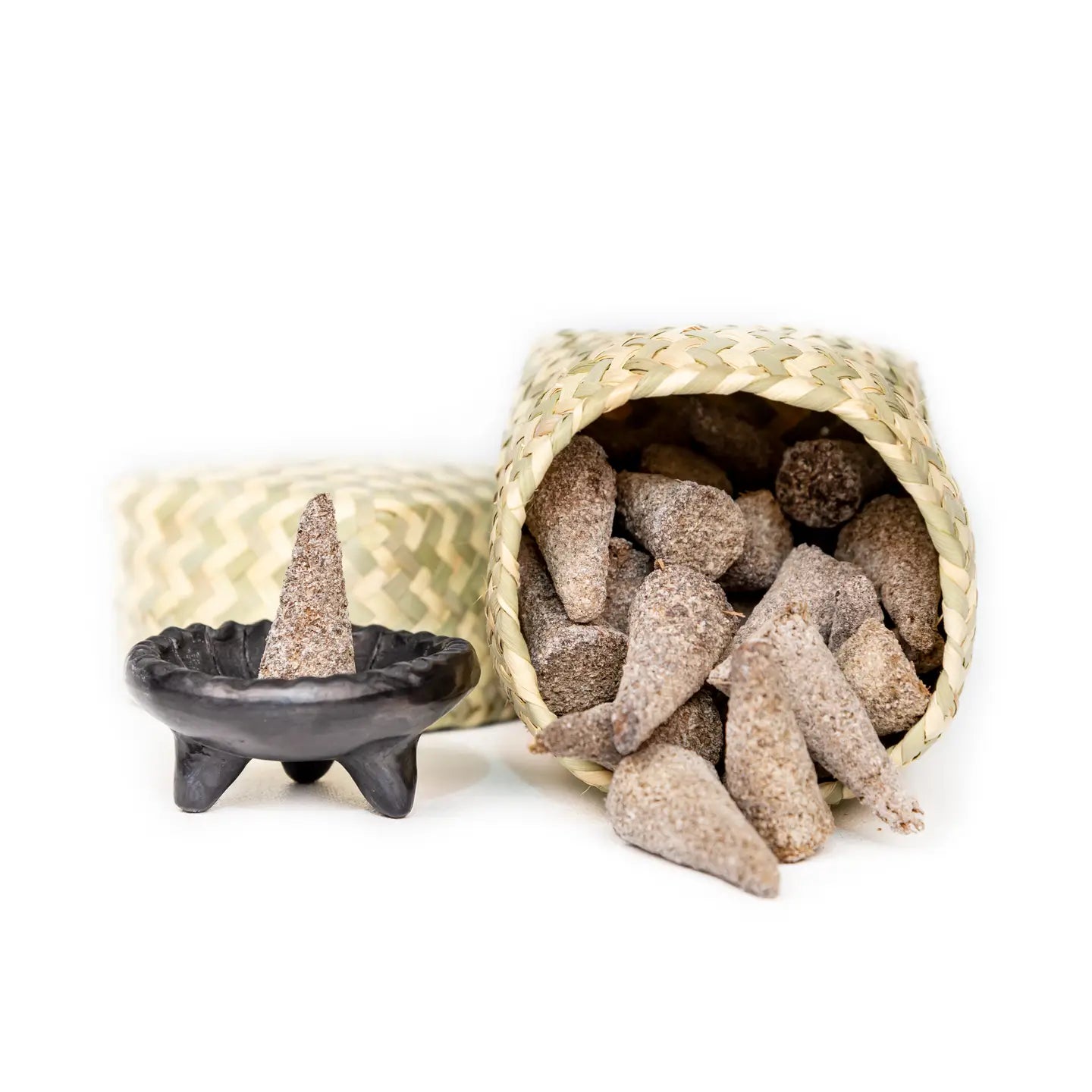 Oaxacan Handcrafted Copal Incense Cones + Mini Barro Negro Copalero — Sustainably Sourced Ritual Incense Bundle from Oaxaca