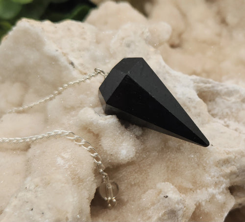 Black Tourmaline Pendulum — Protection, Grounding & Clear Energy Readings