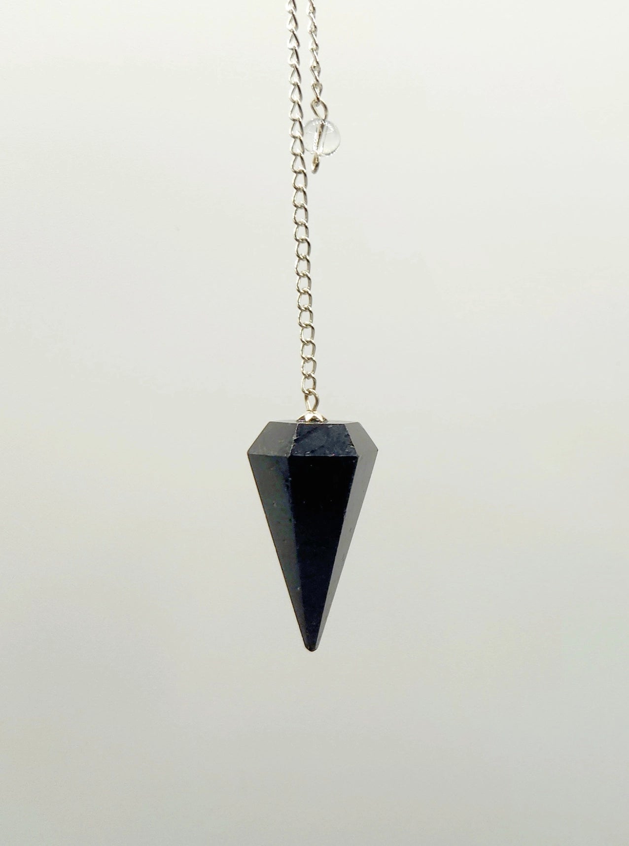 Black Tourmaline Pendulum — Protection, Grounding & Clear Energy Readings