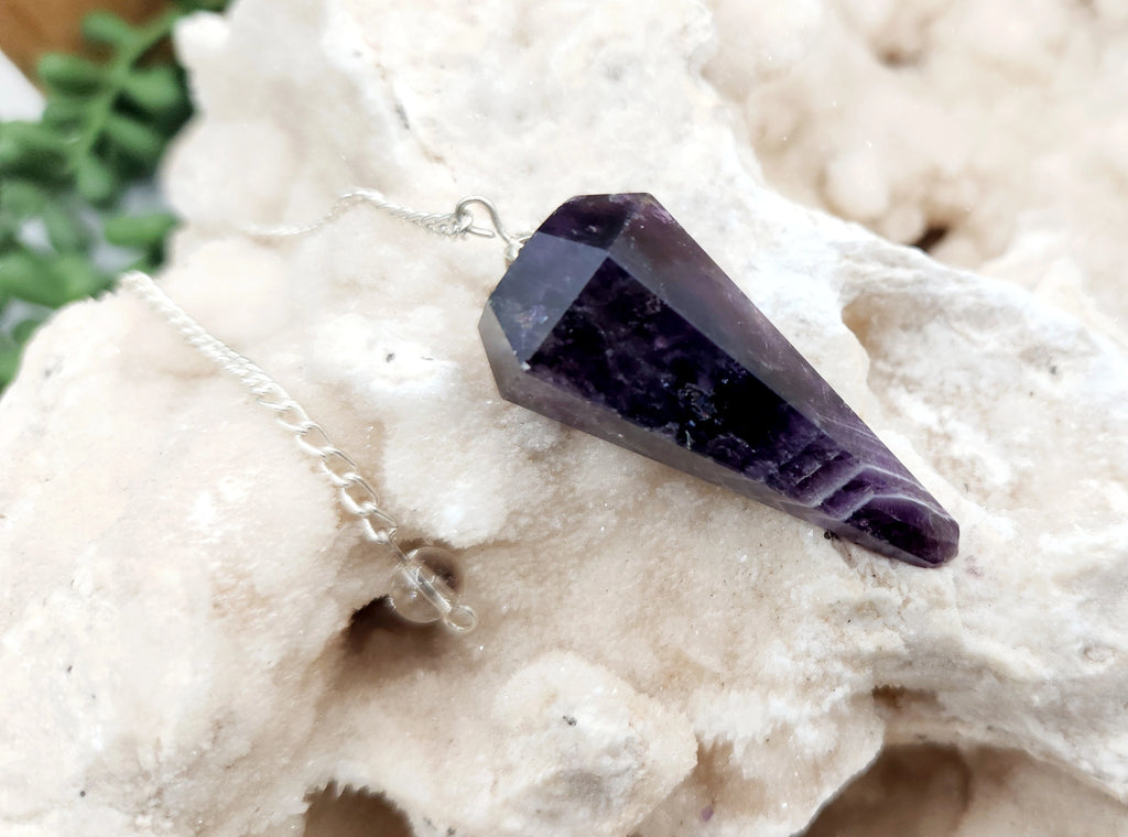 Chevron Amethyst Pendulum — Intuition, Clarity & Spiritual Balance Divination Tool