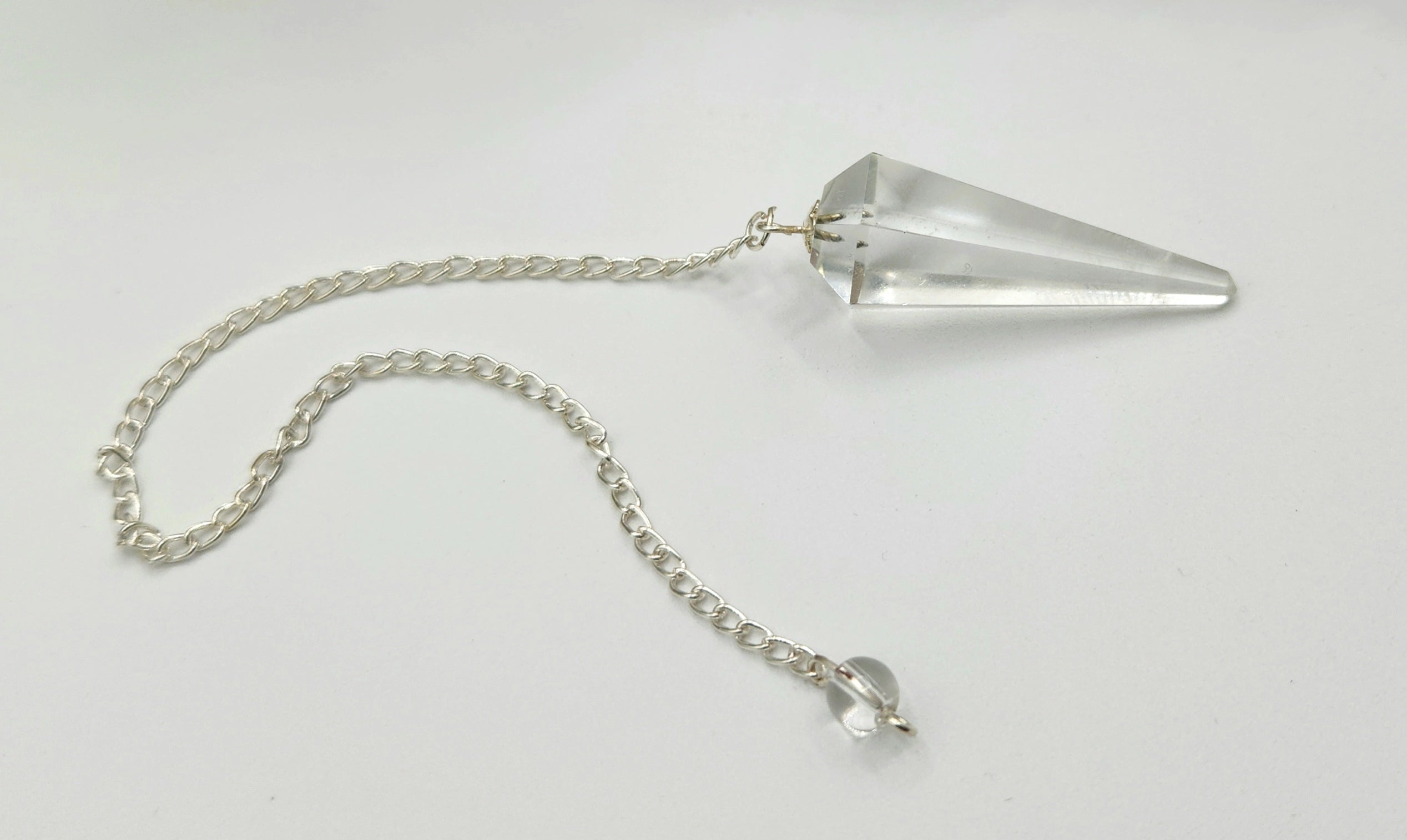 Clear Quartz Pendulum — Clarity, Amplification & Universal Energy Divination Tool