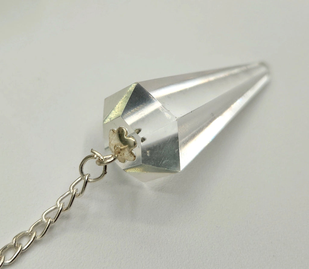 Clear Quartz Pendulum — Clarity, Amplification & Universal Energy Divination Tool