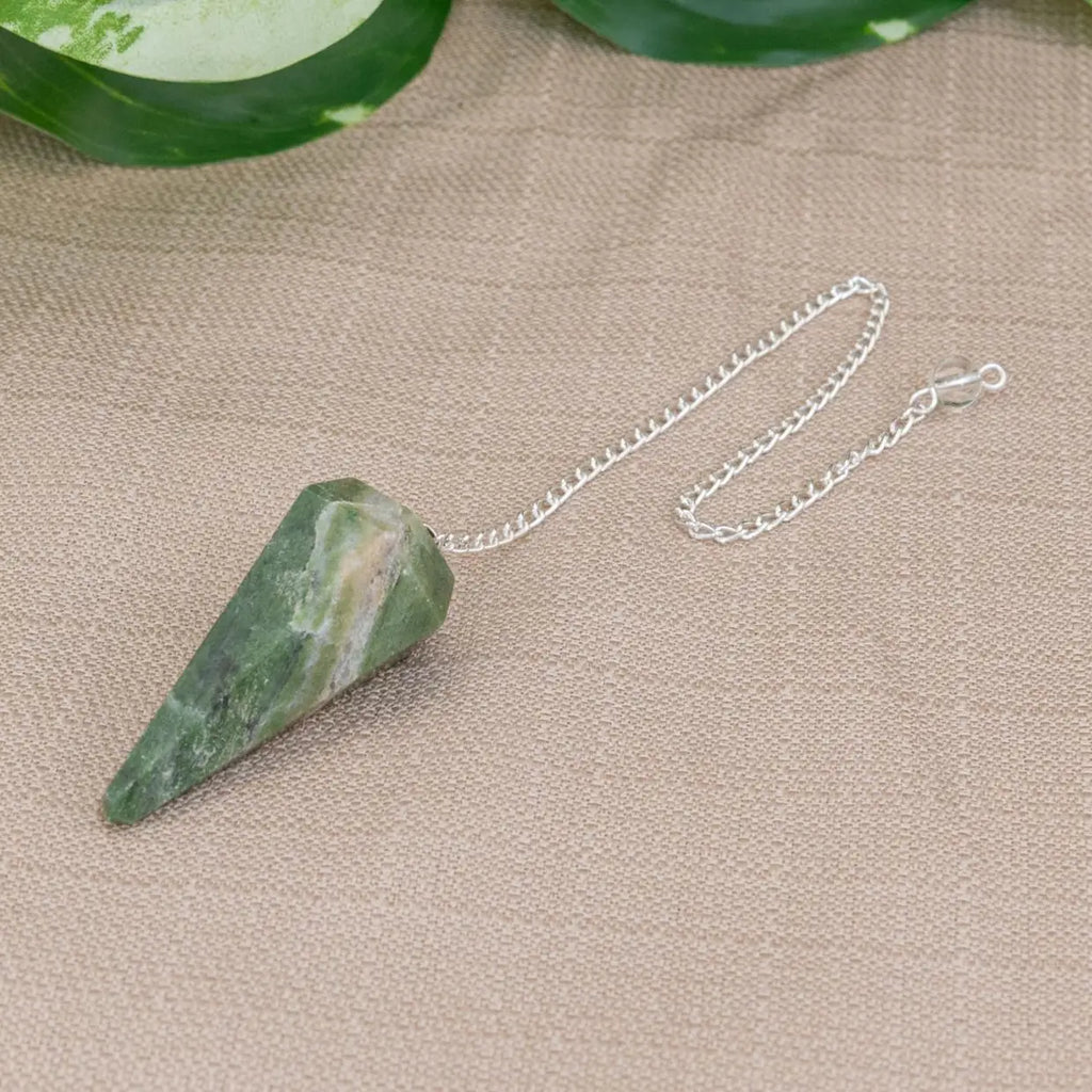 Green Jade Faceted Pendulum — Divination Tool for Harmony, Wisdom & Heart-Centered Decisions